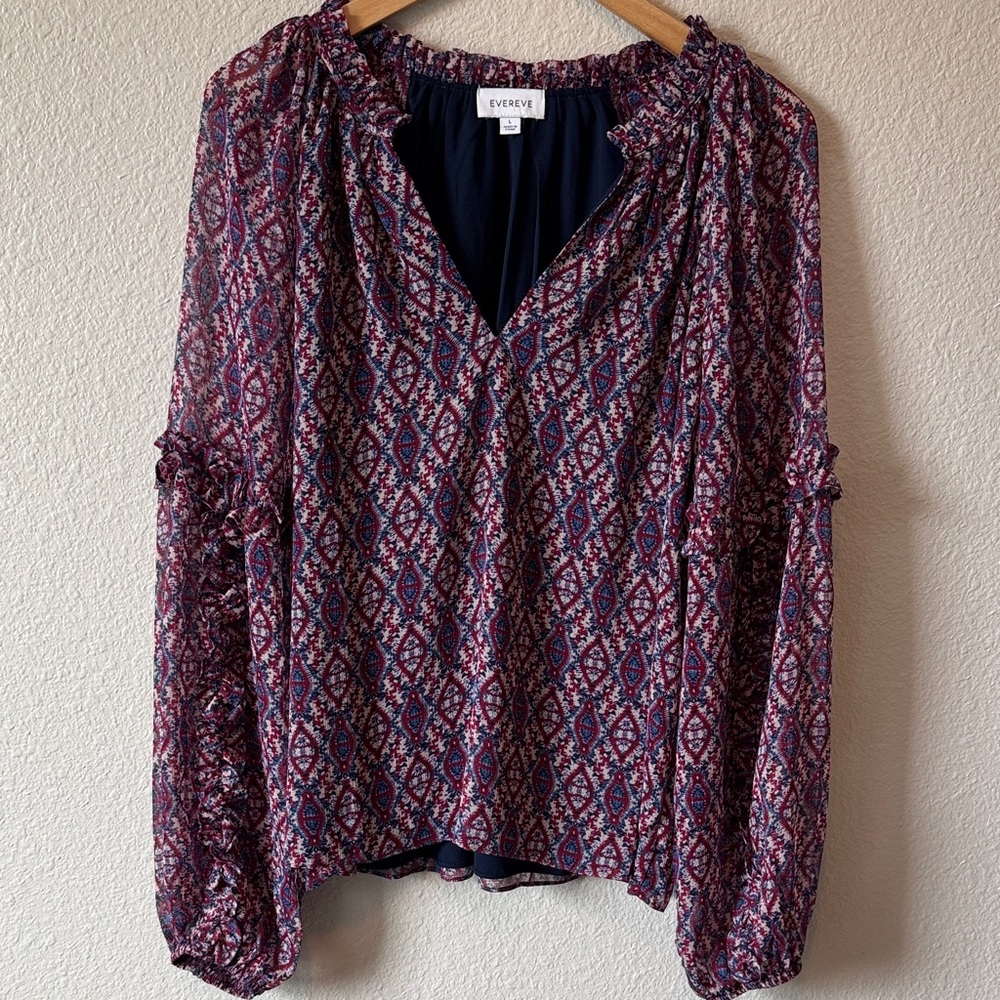 Evereve Women's Geometric Blouse - Burgundy and Navy